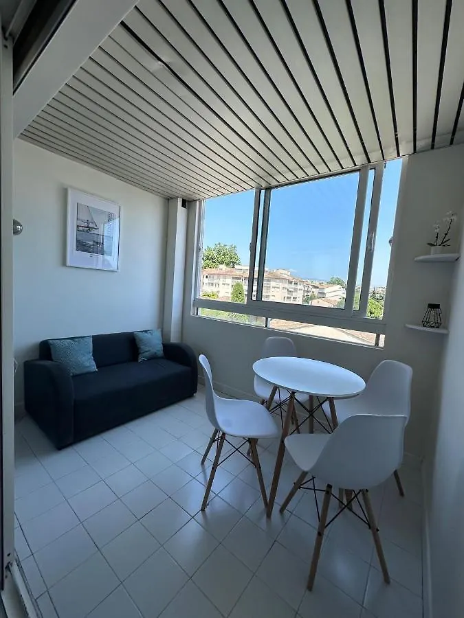 Studio Antibes Port Vauban.