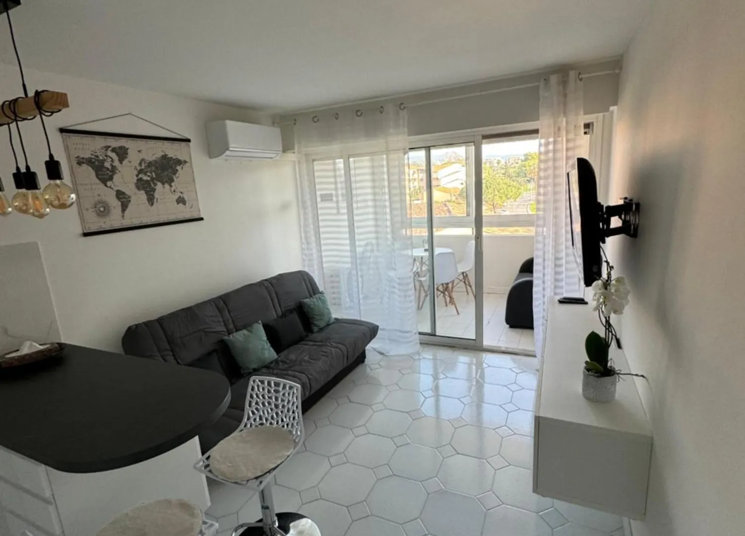 Apartment Studio Antibes Port Vauban.