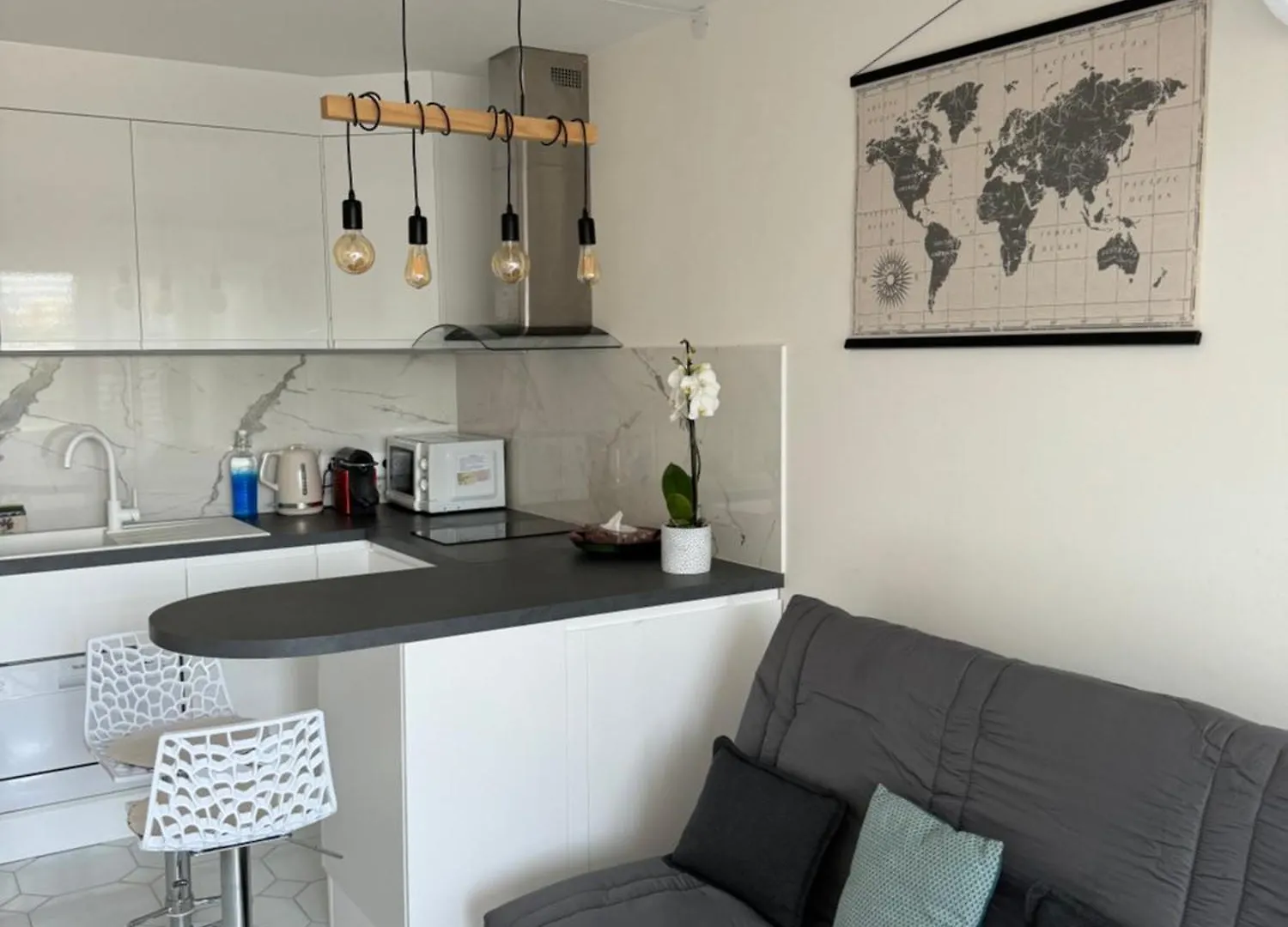 Studio Antibes Port Vauban. location