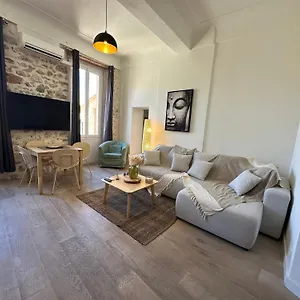 Apartment Gorgeous Brand New 2 Bedrooms, Antibes